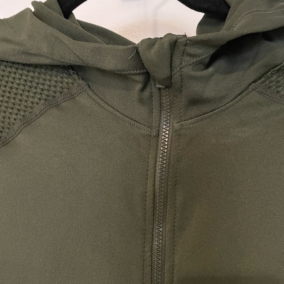 Fabletics Kiley Seamless Hooded Jacket - Picture 5 of 8